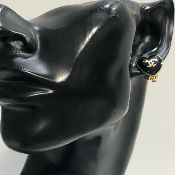 CHANEL CC Logos Black Heart Clip-On Earrings Gold Tone 04A Auth w/Box #5309 - Picture 8 of 8